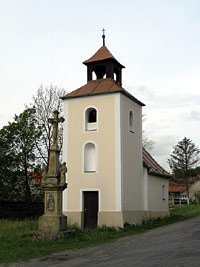 Kaple sv.Panny Marie Sedmibolestn - Den (kaple)
