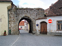 Doln brna - Horaovice (opevnn)