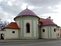 Hrobka Kounic - Slavkov u Brna (hbitov)